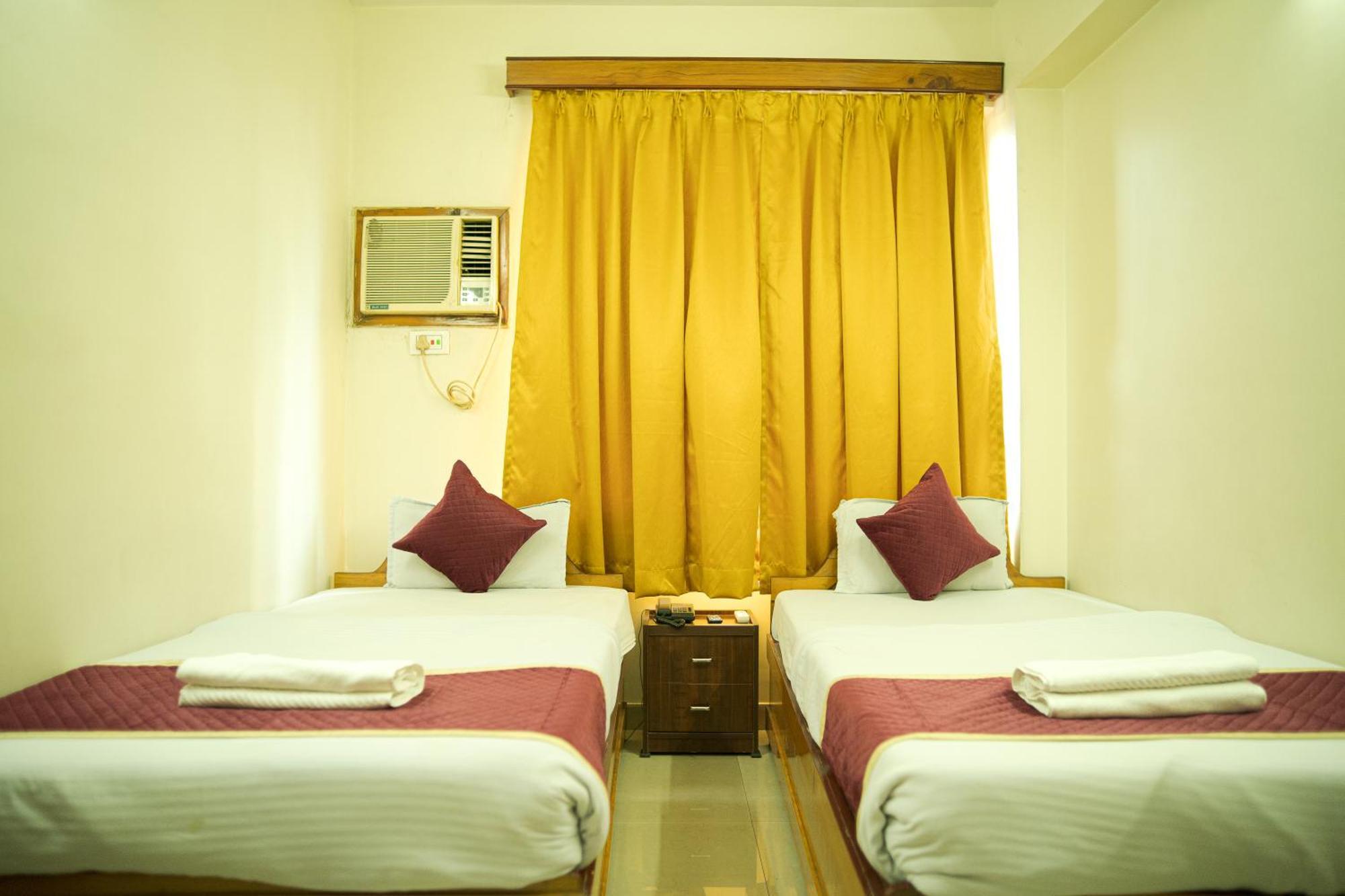 Hotel Ta-Tin Durgāpur Exteriör bild