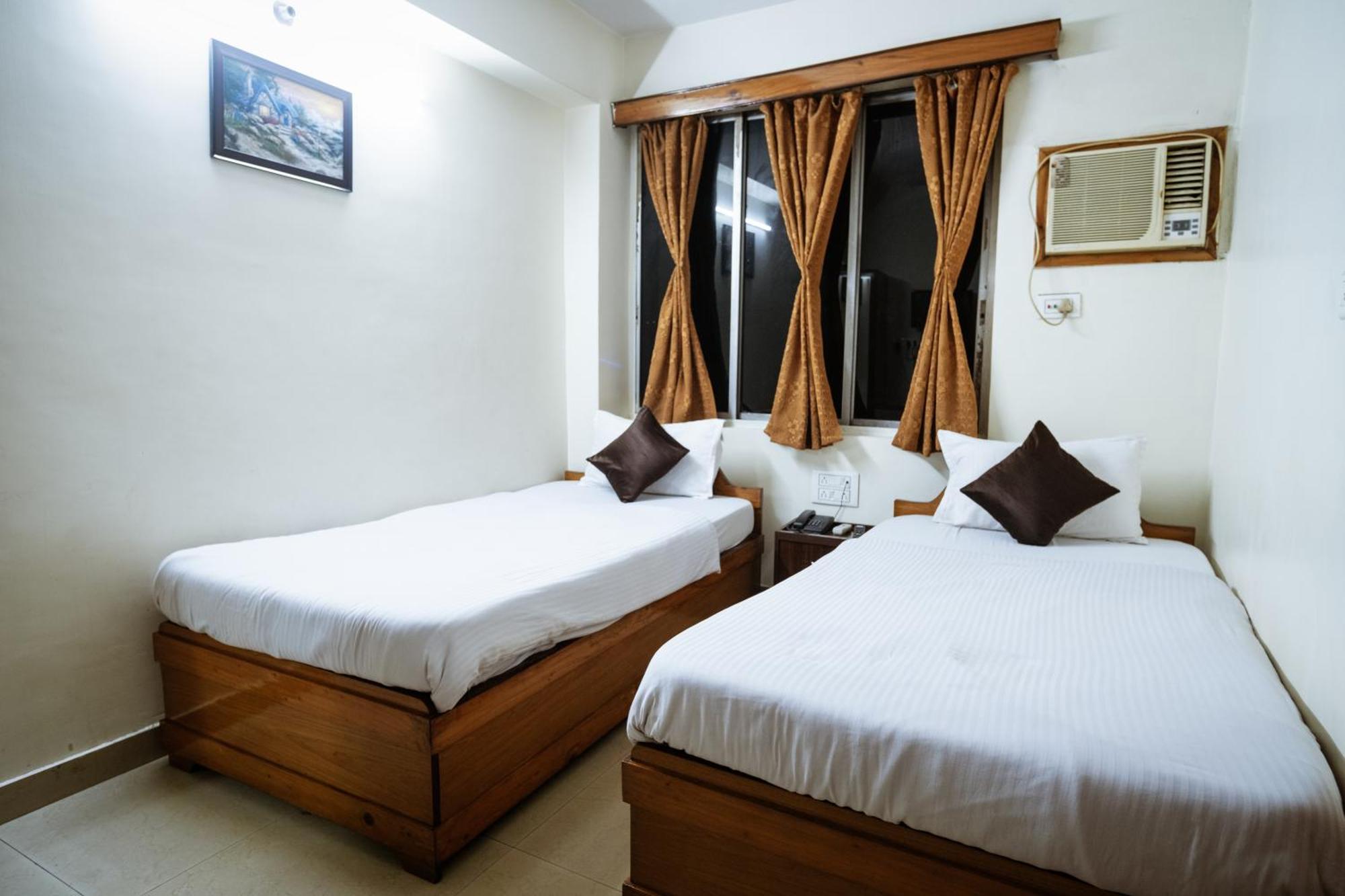 Hotel Ta-Tin Durgāpur Exteriör bild