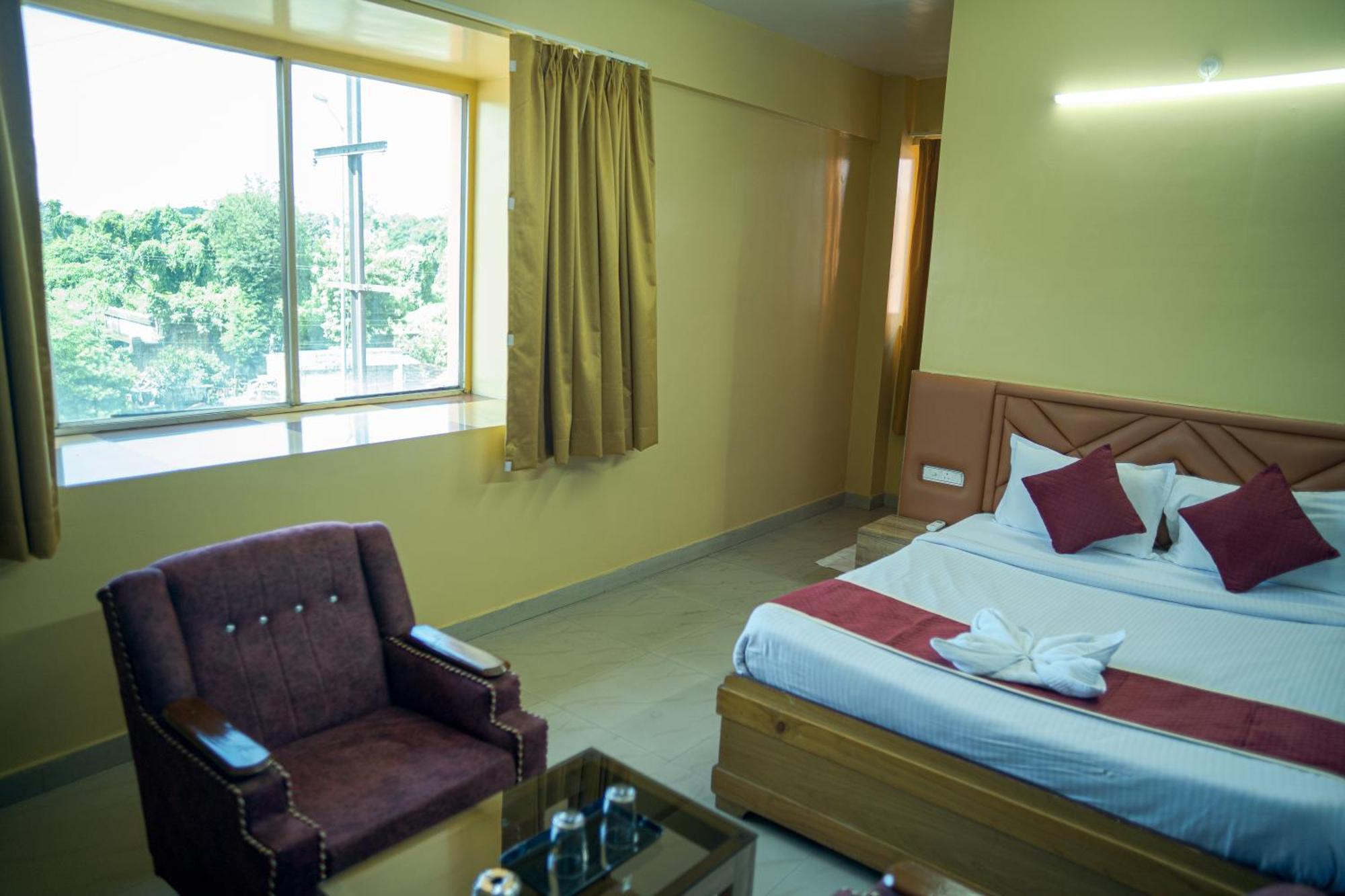 Hotel Ta-Tin Durgāpur Exteriör bild
